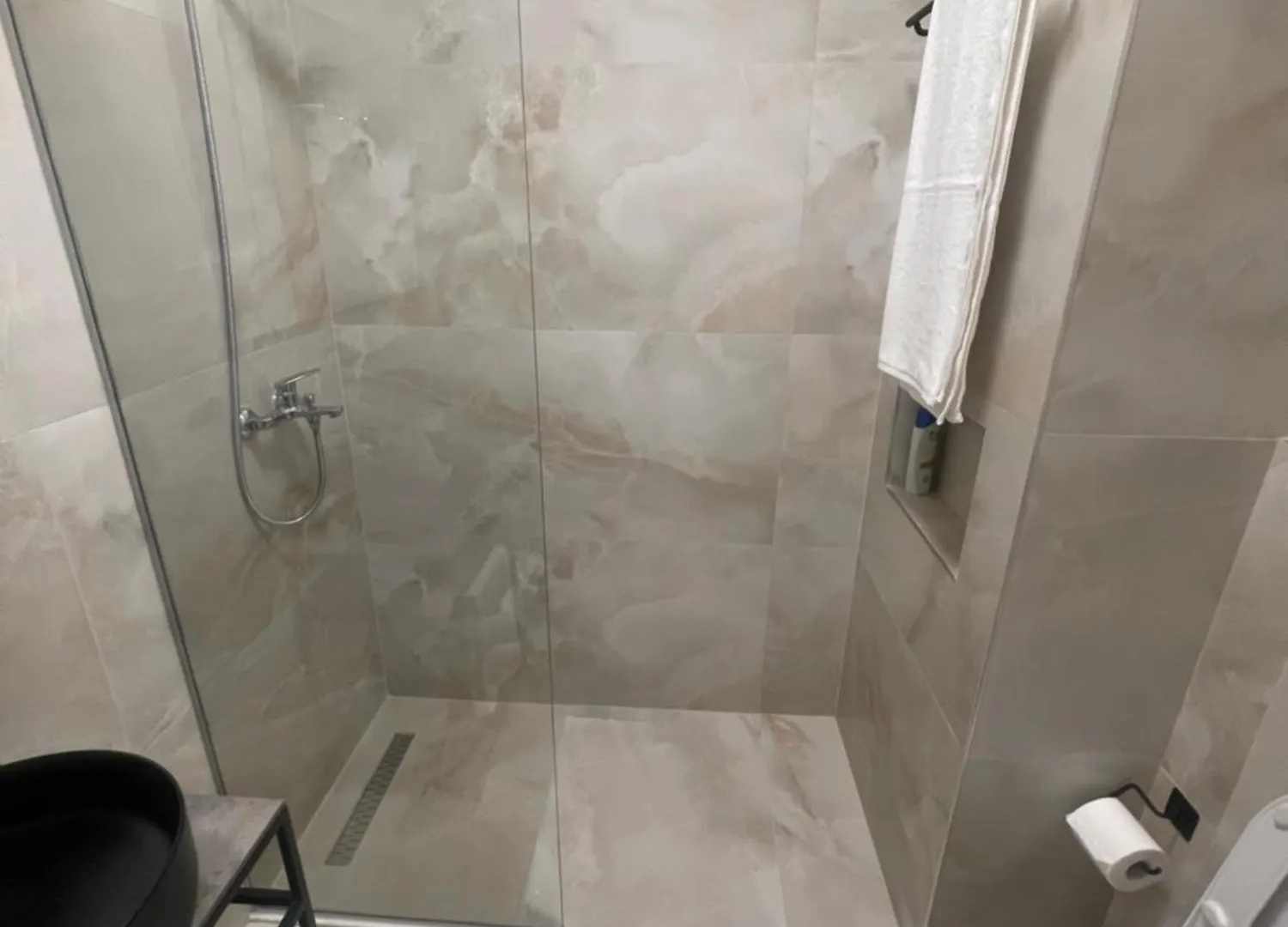 Elysium Apartment Tiran 0*,